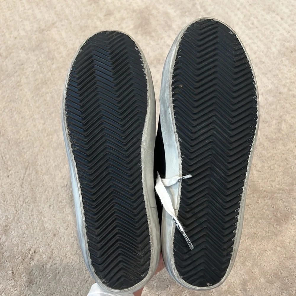 Golden Goose Superstar Low Top Sneaker - Picture 5 of 7